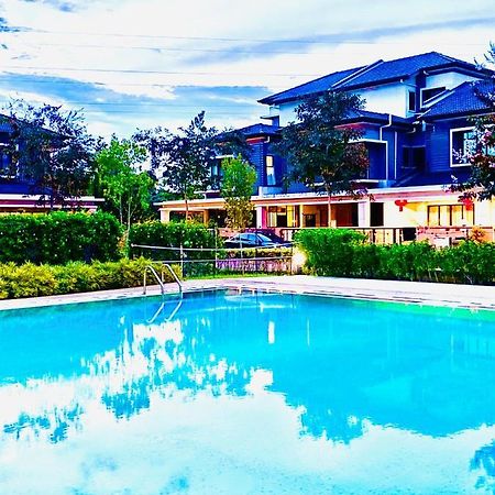 Faizal Madhi Homestay Kuching Exteriör bild