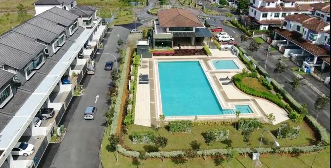Faizal Madhi Homestay Kuching Exteriör bild